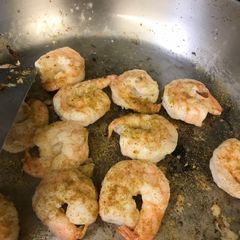 A picture of Shrimp Shiitake Mushroom Quinoa.