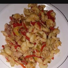 A picture of Macaroni.