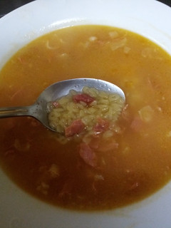 Una foto de Sopa de letras con jamón