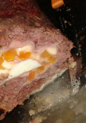 Una foto de Pan de carne relleno jamón y queso