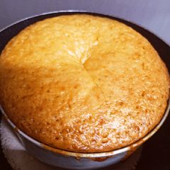 A picture of Sponge Cake.