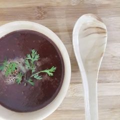 A picture of Beetroot Palak soup.