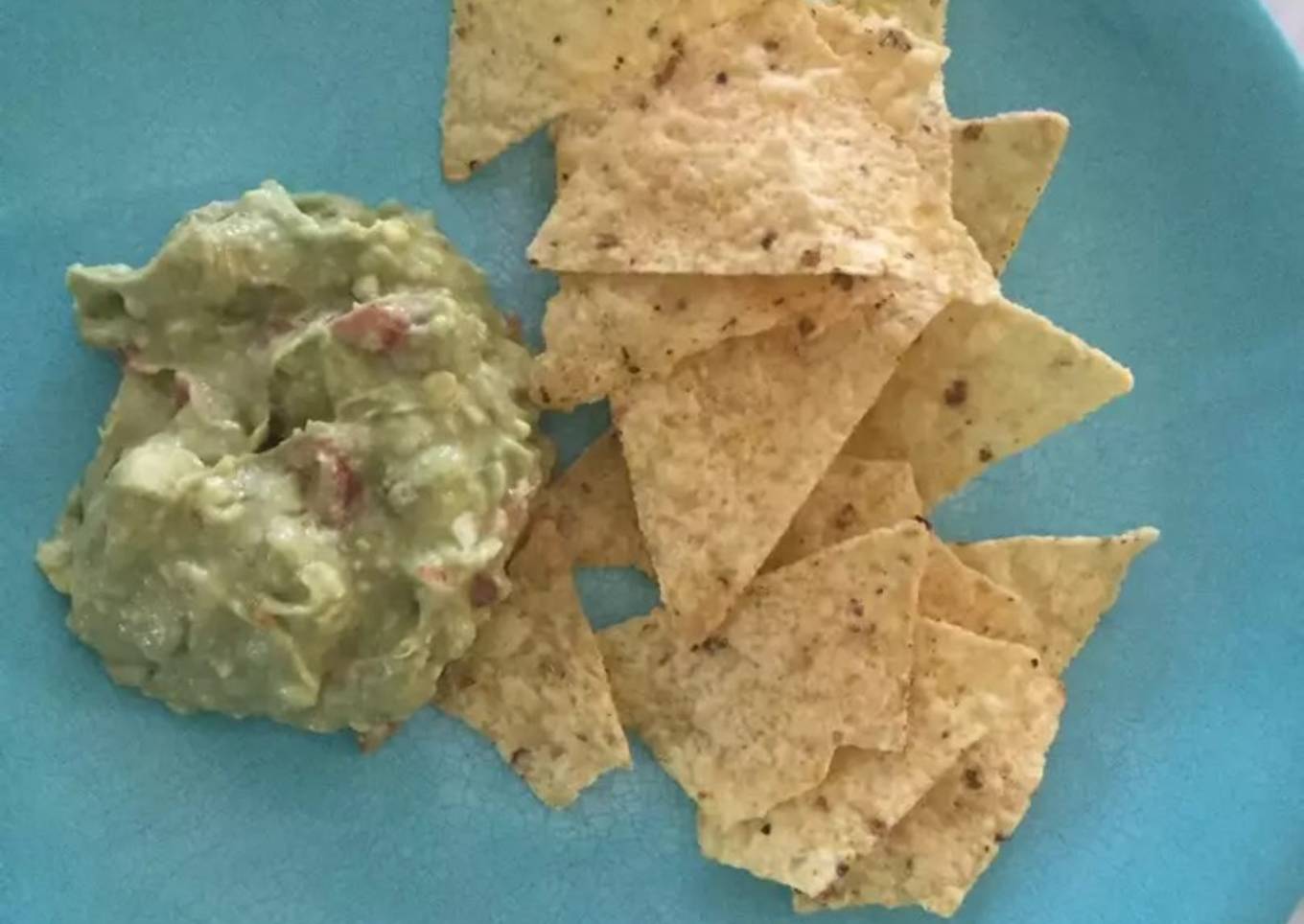 Guacamole and chips