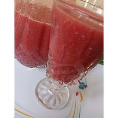 A picture of Strawberry juice.