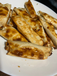 Una foto de Rollitos de salmón con queso
