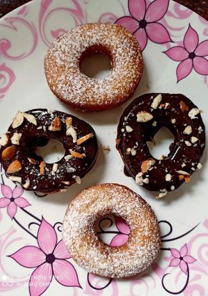 A picture of Easy tasty Doughnuts.