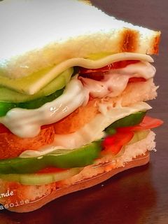 चीज़ मेयोनेज़ सैंडविच (Cheese Mayonnaise sandwich recipe in Hindi) रेसिपी मुख्य फोटो