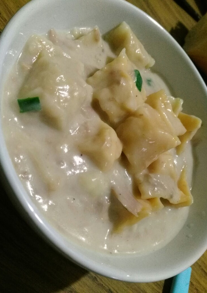 Una foto de Salsa blanca con atún deliciosa para pastas!