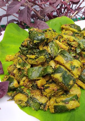 A picture of Arbi Ke Patte Ki Sabji.