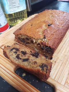 A picture of Chocolate chunk banana bread.