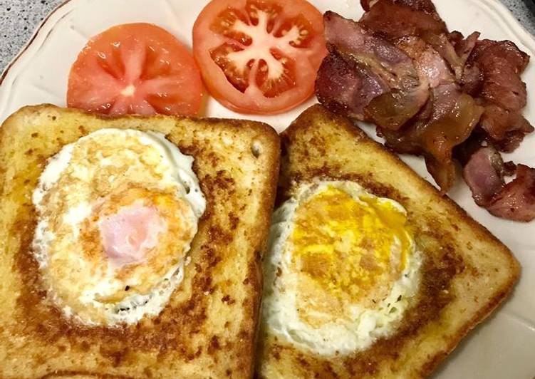 Steps to Make Ultimate Egg in toasted bread