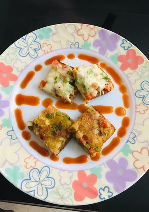 A picture of Bread Pizza.