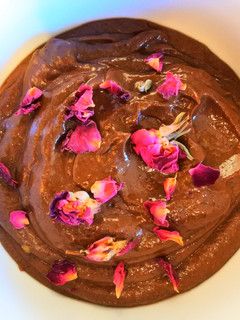 Una foto de Mousse de chocolate y aguacate