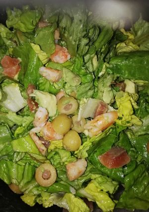 Una foto de Ensalada con langostinos
