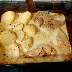 My Chicken + Potatoes in A Creamy Mustard Sauce. 🥰 #Maimmeal A picture of My Chicken + Potatoes in A Creamy Mustard Sauce. 🥰 #Maimmeal.
