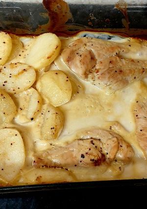 A picture of My Chicken + Potatoes in A Creamy Mustard Sauce. 🥰 #Maimmeal.