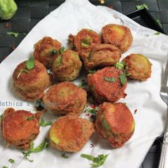 A picture of Batter Fried Stuffed Baby Marrow.