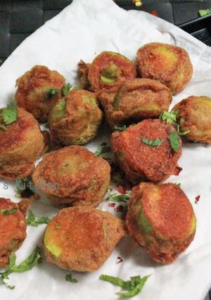 A picture of Batter Fried Stuffed Baby Marrow.