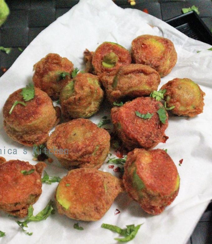 A picture of Batter Fried Stuffed Baby Marrow.