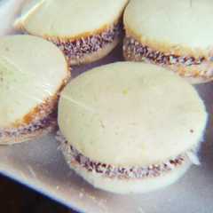 Una foto de Alfajores de maicena con aceite 😜