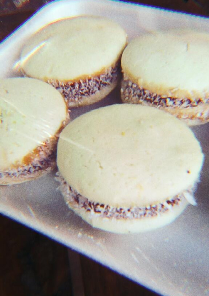 Una foto de Alfajores de maicena con aceite 😜