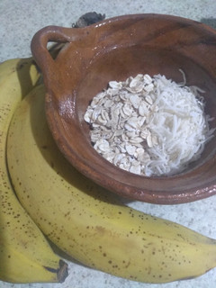 Una foto de Licuado de plátano y coco 🥤😉