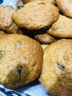 Una foto de Galletas de avena, miel y pasas❤️