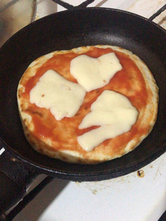 Una foto de Pizza a la sartén