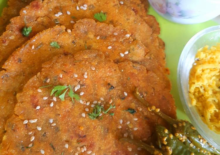 How to Prepare Super Quick Homemade Jowar Thepla