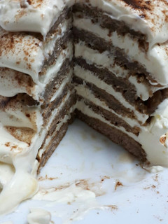 Una foto de Torre tiramisú de pancakes de chocolate