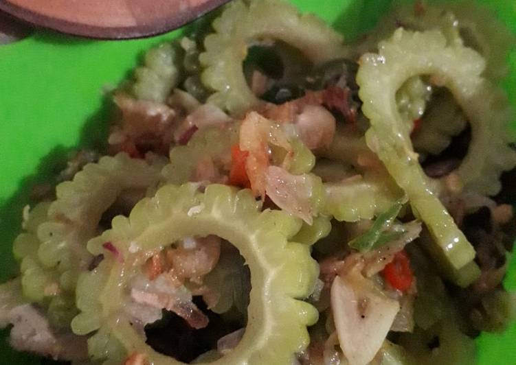 Cara Gampang Menyiapkan Oseng² Pare Gremut Anti Gagal