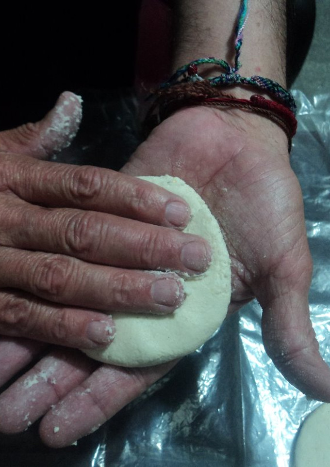 Una foto de Gorditas agrias de comal para rellenar el itacate el Pirul