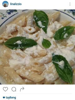 Una foto de Plumitas con ricotta
