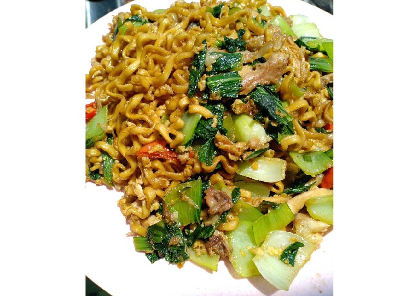 Mie goreng suwir ayam special