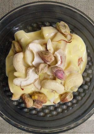 A picture of Greek yogurt snack.