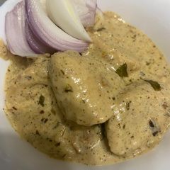 A picture of Malai chaap gravy.