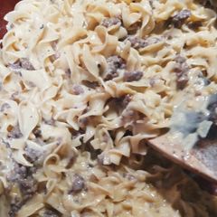 A picture of Velveeta Hamburger Mac.