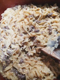 A picture of Velveeta Hamburger Mac.