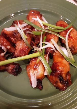 A picture of Orange Ginger Chicken wings.