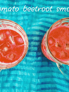 தக்காளி பீட்ரூட் ஸ்மூத்தி (Thakkaali beetroot smoothie recipe in tamil) செய்முறை முக்கிய புகைப்படம்
