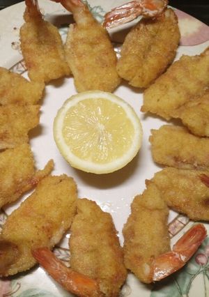 A picture of Spicy butterflied prawns.