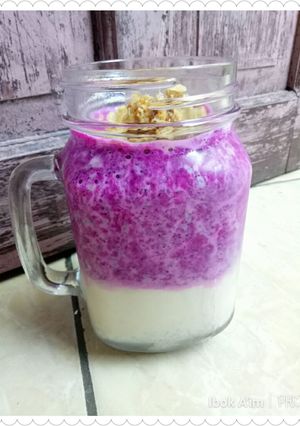 Foto resep Smoothies Buah Naga + Susu Beruang