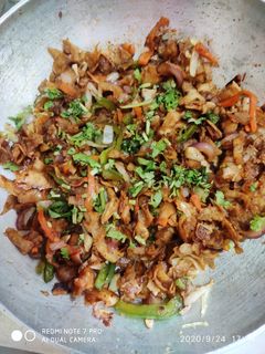 રોટલી નુડલ્સ (Roti Noodles Recipe In Gujarati) રેસીપી મુખ્ય ફોટો