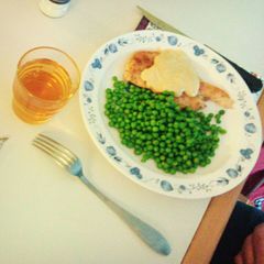 A picture of Chicken in Mustard Sauce.