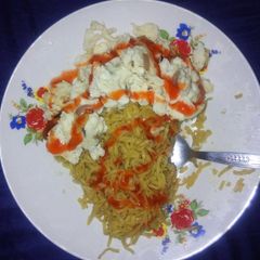 A picture of Noddles with eggs.