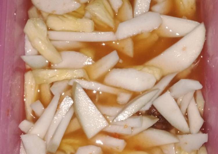 Asinan buah