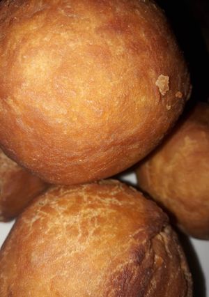 A picture of Egg Roll.