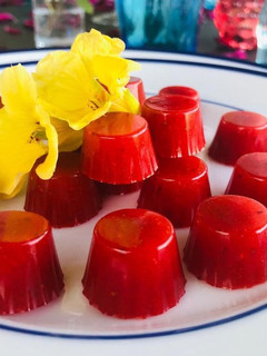 A picture of Strawberry Jello Candy.