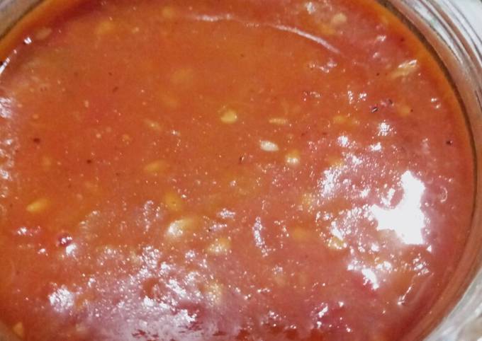 Домашний кетчуп из помидоров на зиму: простой рецепт - Лайфхакер
