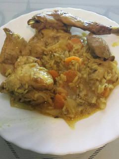 Una foto de Conejo con arroz jazmín
